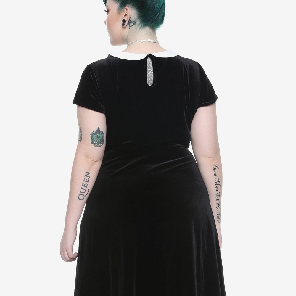 Hot Topic "Wednesday" Black Velvet White Collar Dress- Size 3x - Picture 3 of 9
